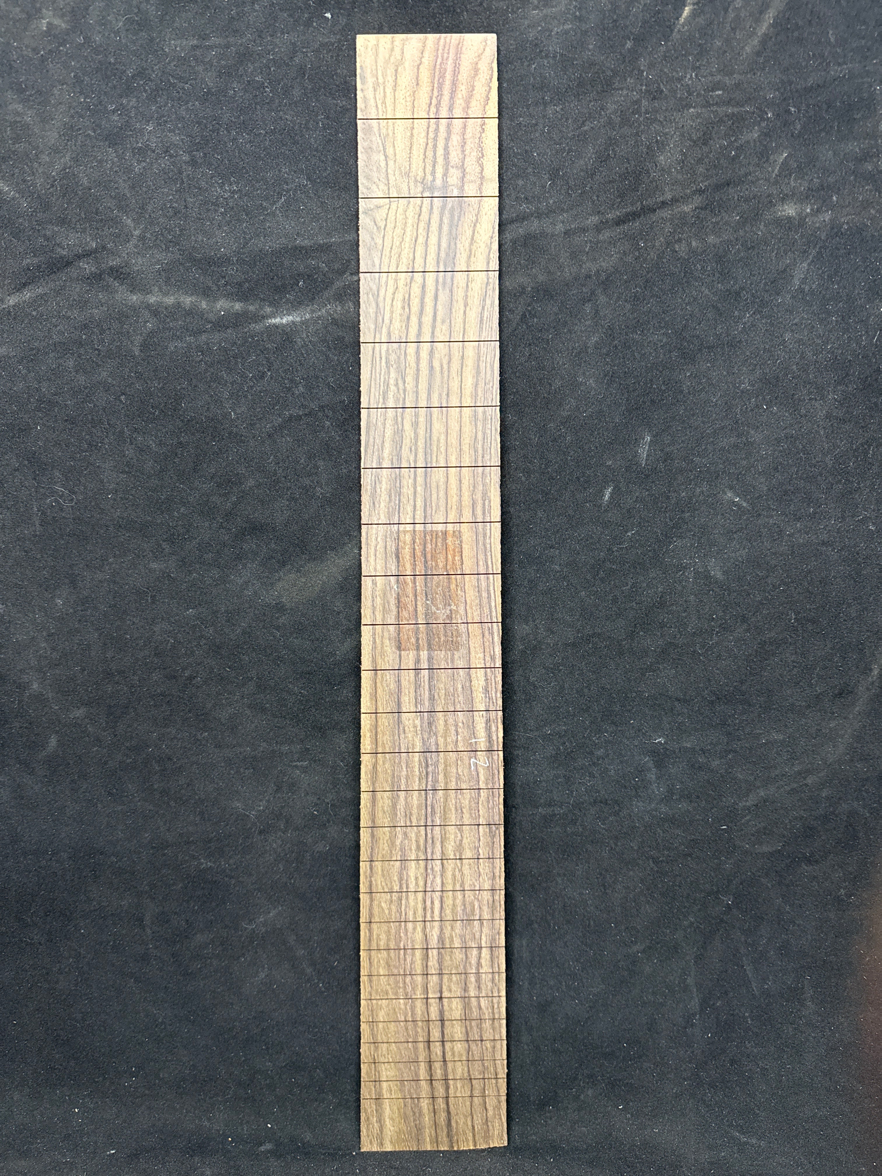 Indian Rosewood 25-Fret Slotted Fingerboard 25.4" Scale 02