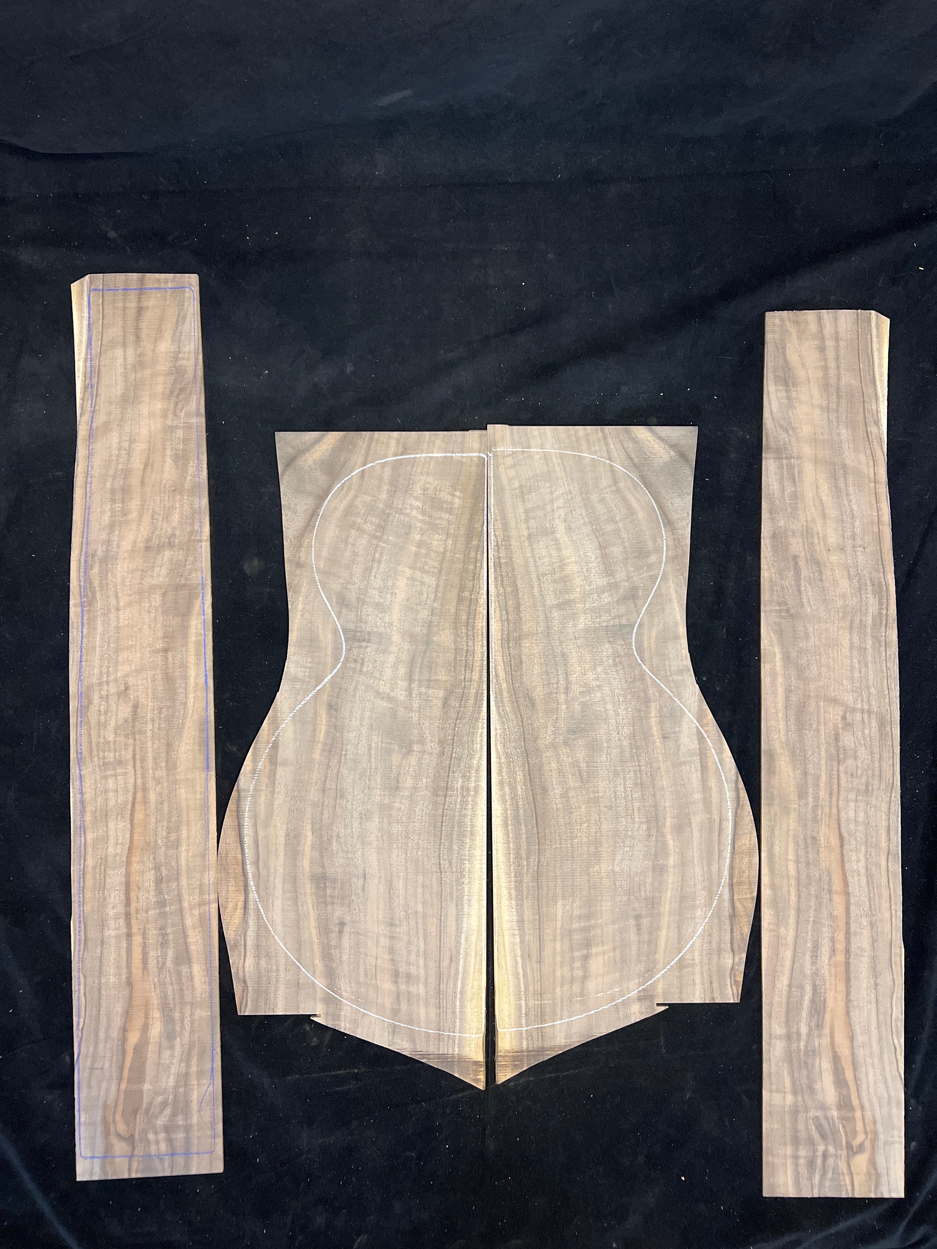 Curly Claro Walnut Acoustic Guitar Back and Sides Set 04