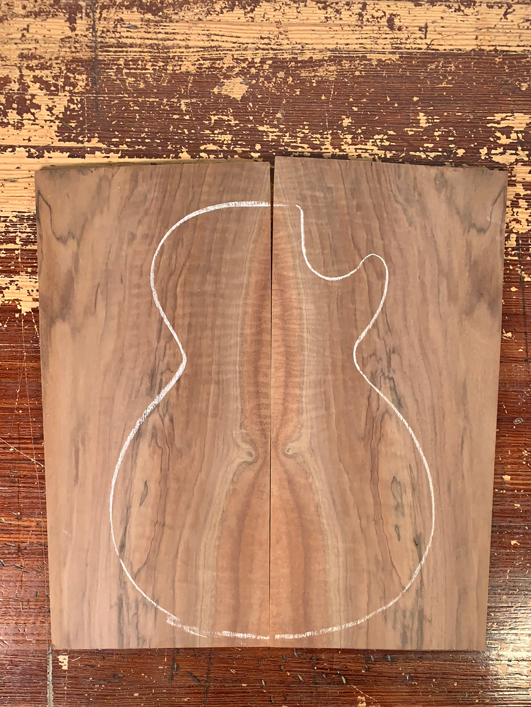Curly Claro Walnut Drop Top