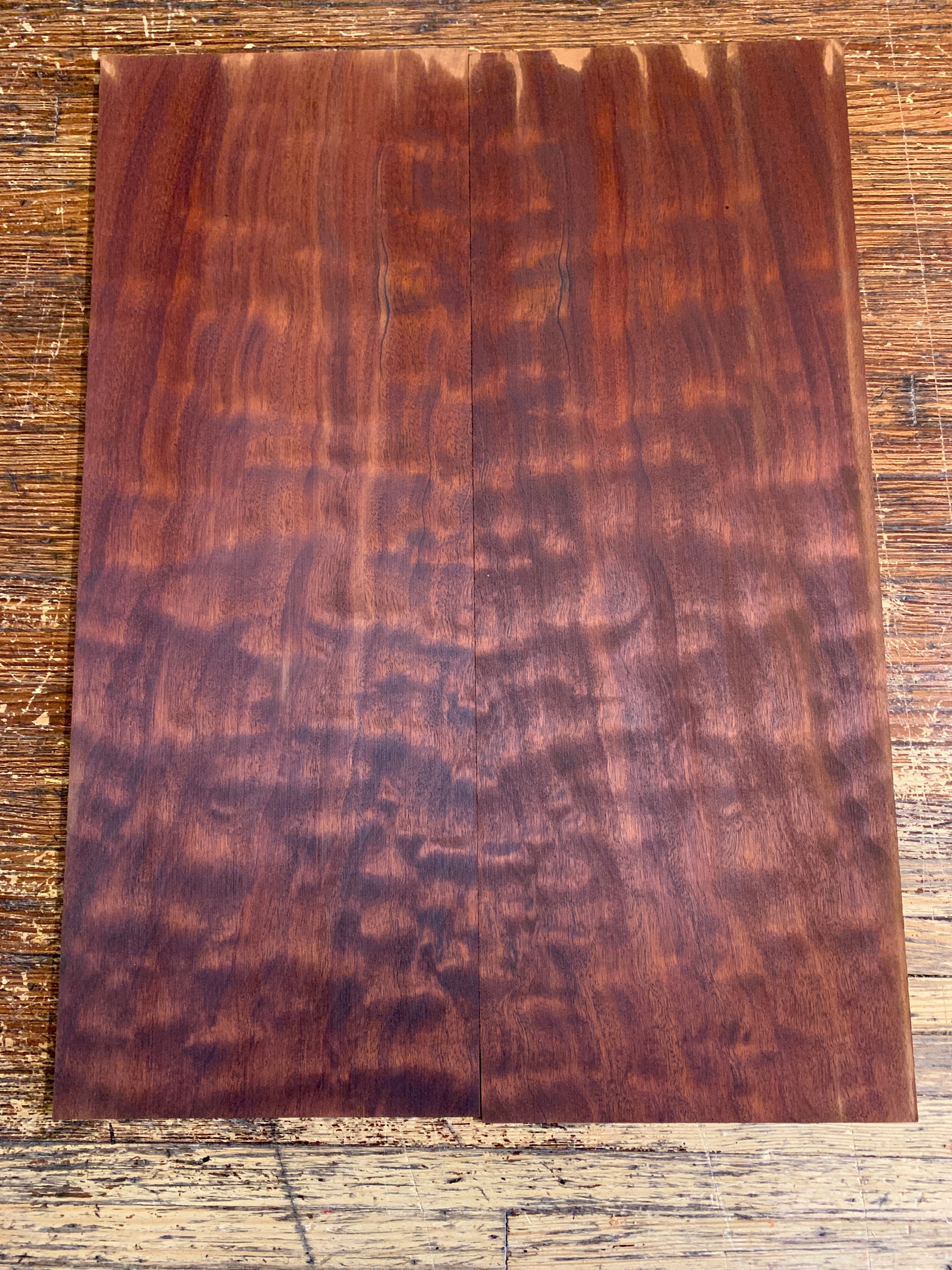 “The Tree” quilted Mahogany Dread Set